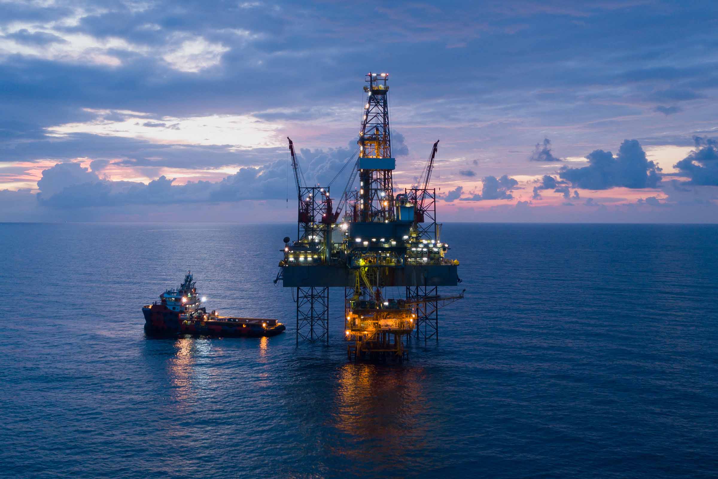 APAC doubles down on offshore rig backlog