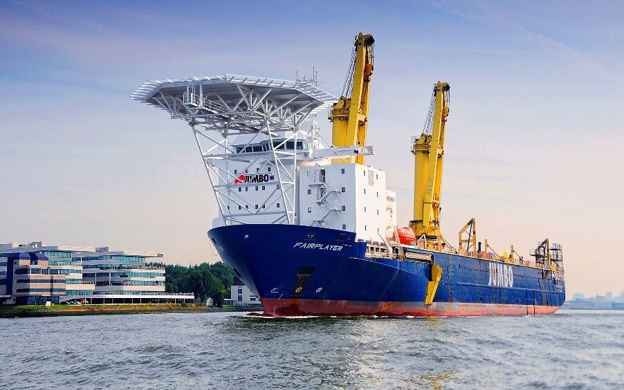 Jumbo’s heavy lift vessel Fairplayer is heading to the Baltic